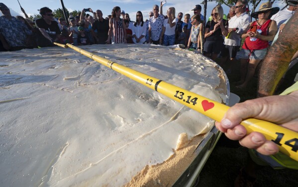 Florida Keys, Key lime pie, World Record Key Lime Pie, Key West, 200years old, Birthday, bicentennial, biggest key lime pie,  